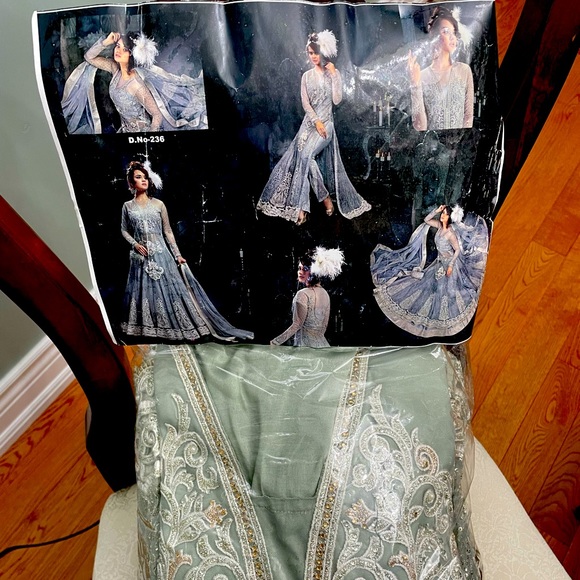 Womens Anarkali suit - Picture 1 of 1